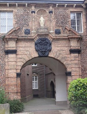 Poortgebouw klooster